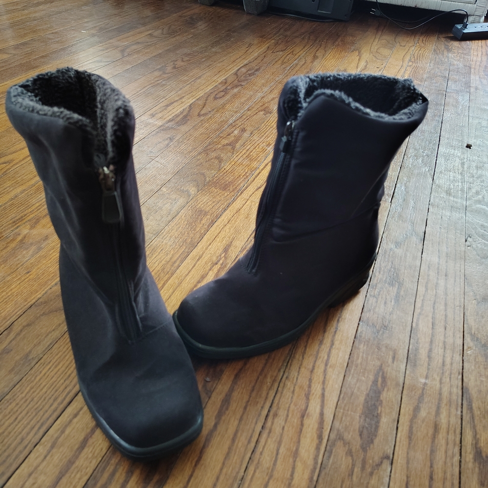 Women's Black Winter Boots